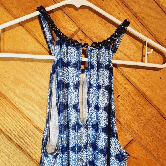 PerSeption Concept small blue and white sleeveless dress - Picture 6 of 9